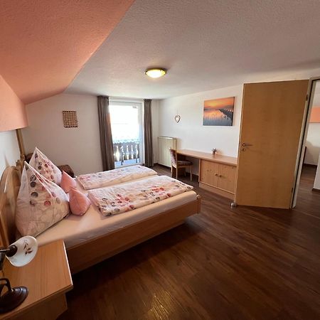 Gaestehaus-Pension Keiss ホプフェラウ エクステリア 写真